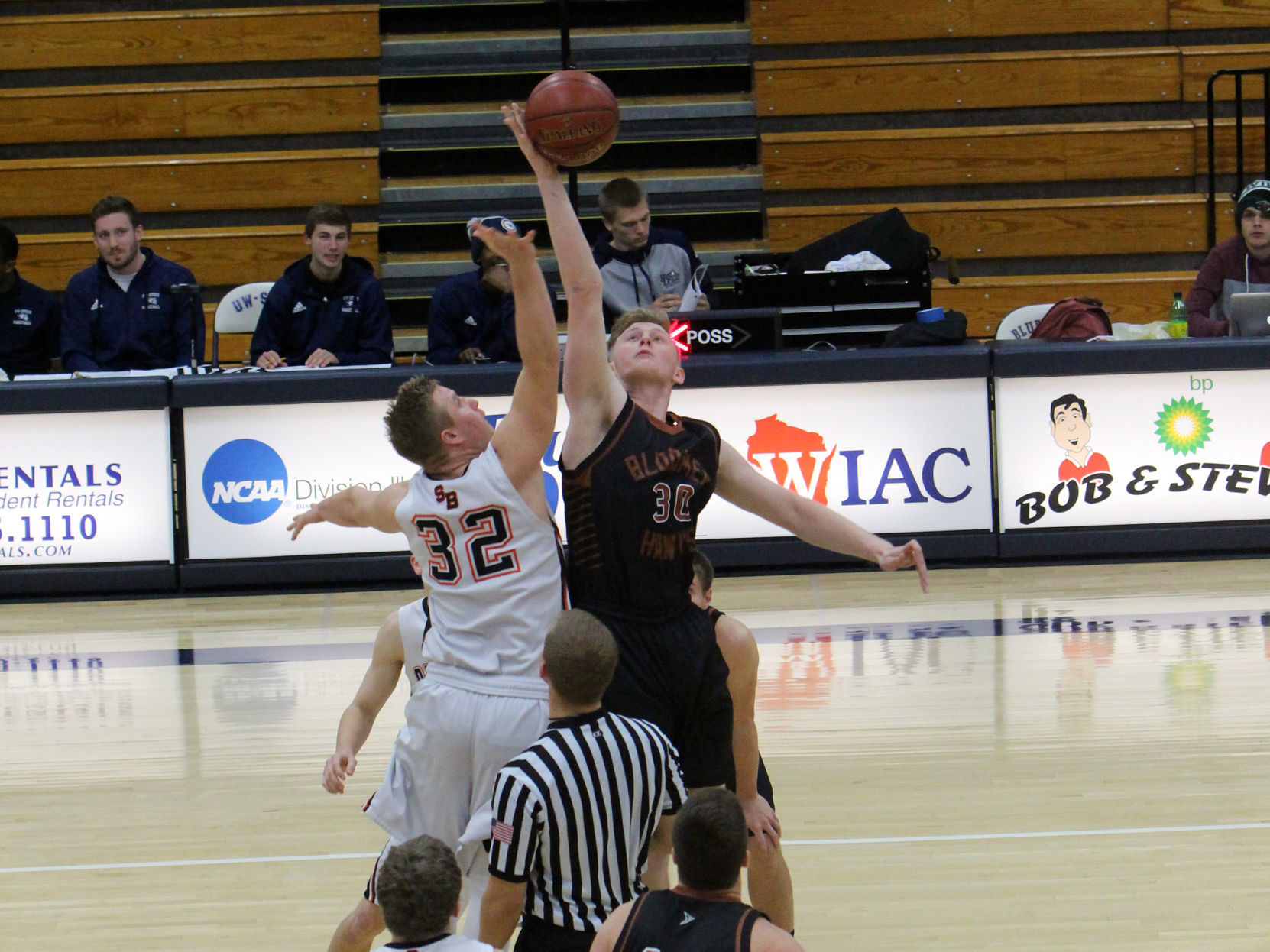 Bloomer boys basketball vs Stanley-Boyd at UW-Stout 12-1-18